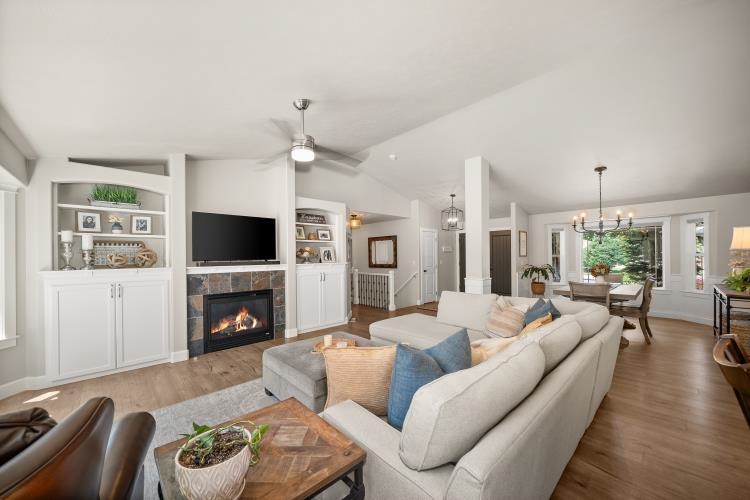 2405 W Stratton Ave - Photo 8