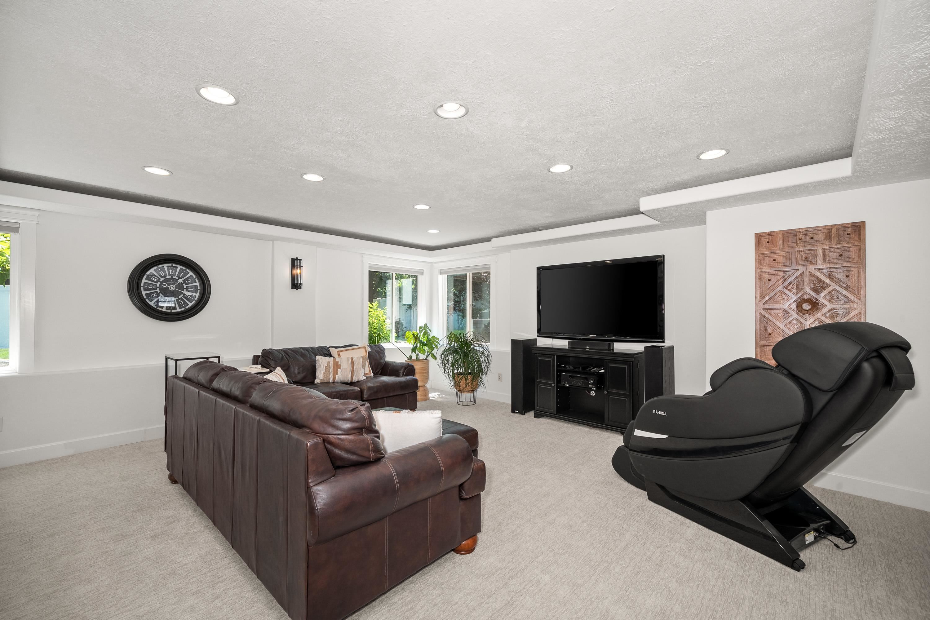 2405 W Stratton Ave - Photo 21
