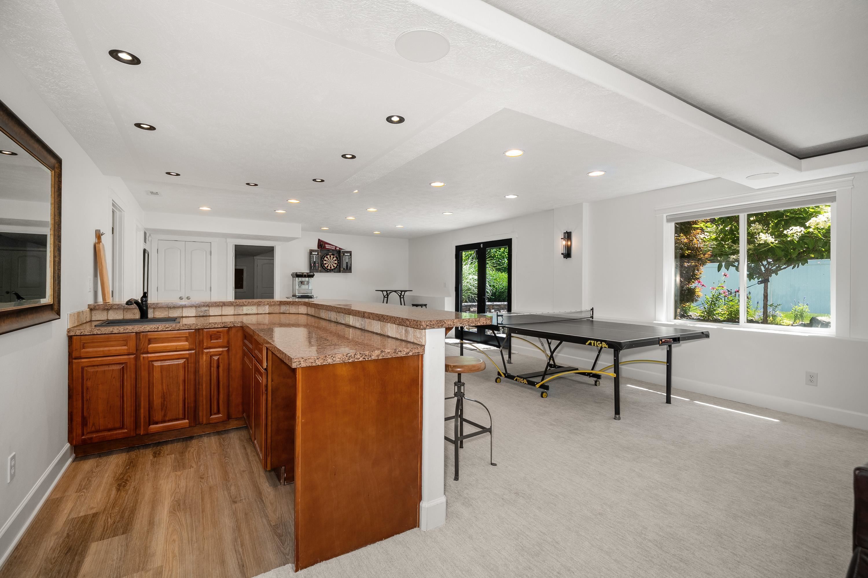 2405 W Stratton Ave - Photo 24