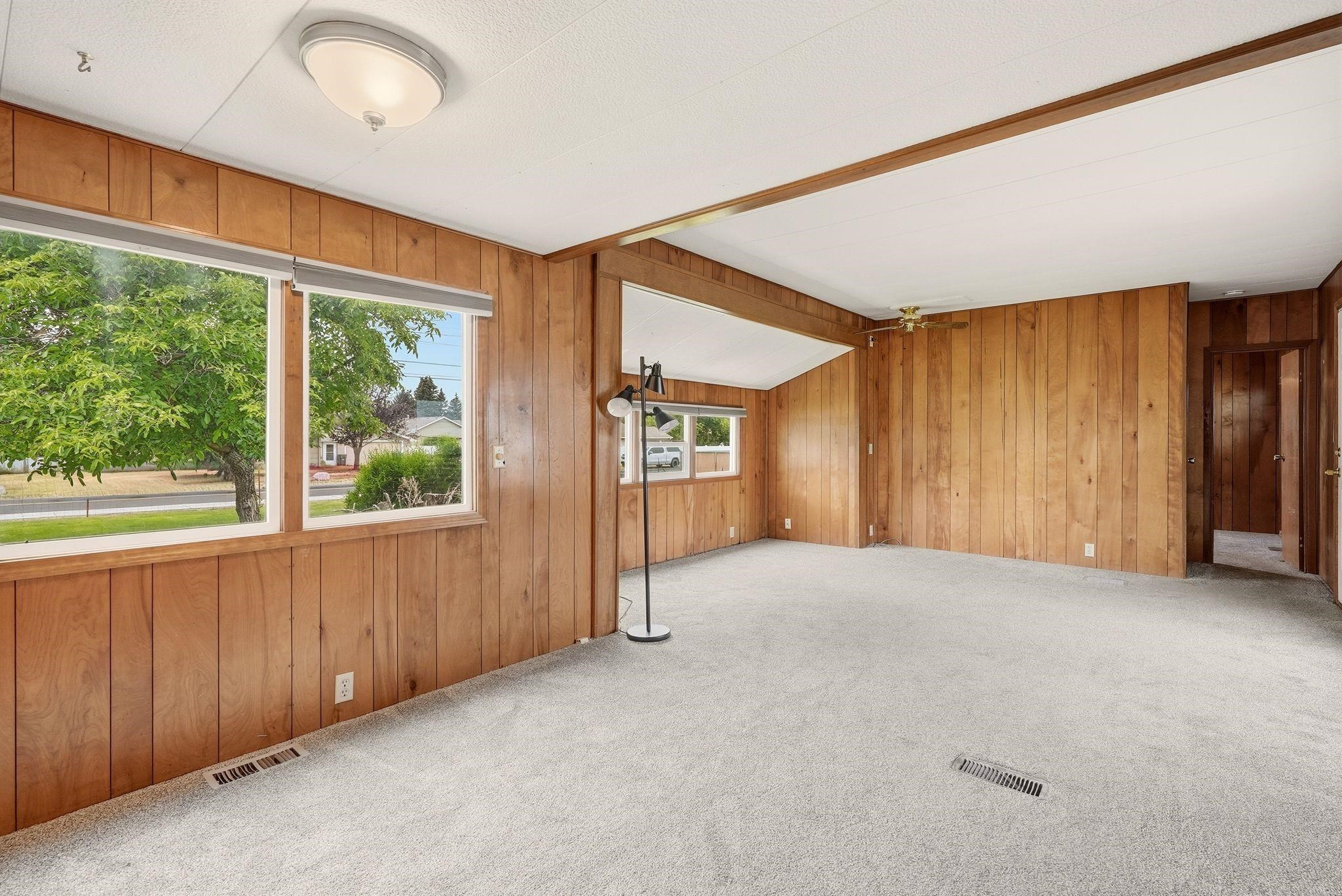 1415 S Bowdish Rd - Photo 5