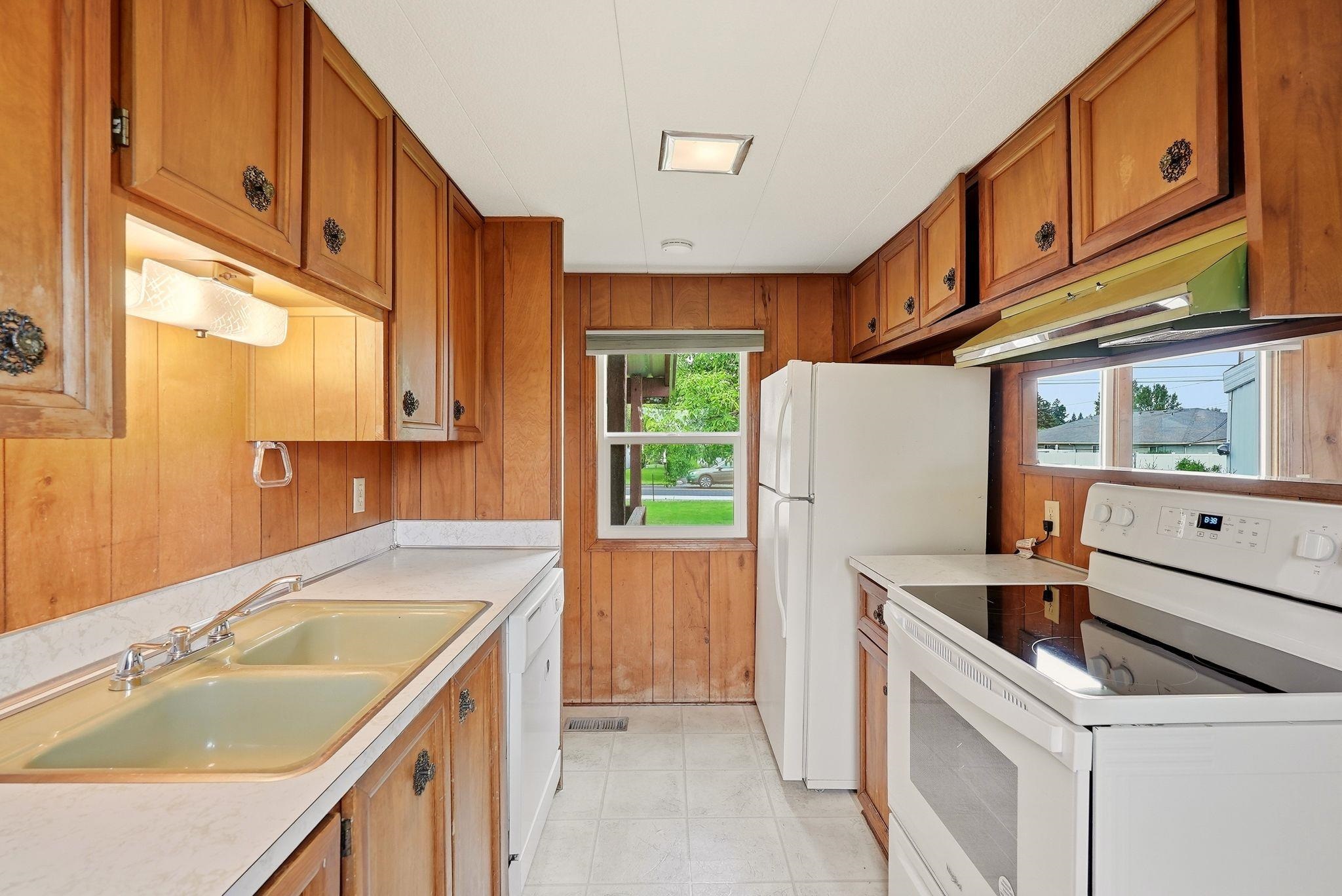 1415 S Bowdish Rd - Photo 10