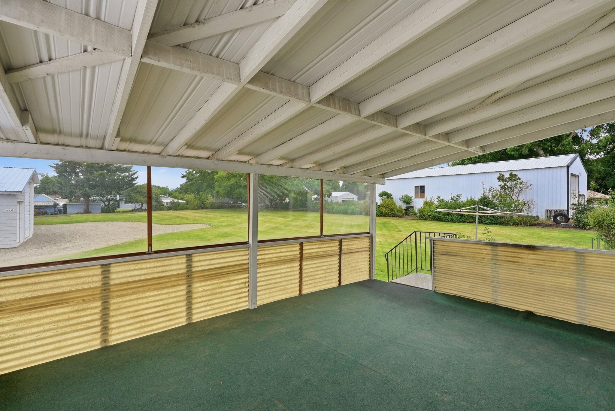 1415 S Bowdish Rd - Photo 21