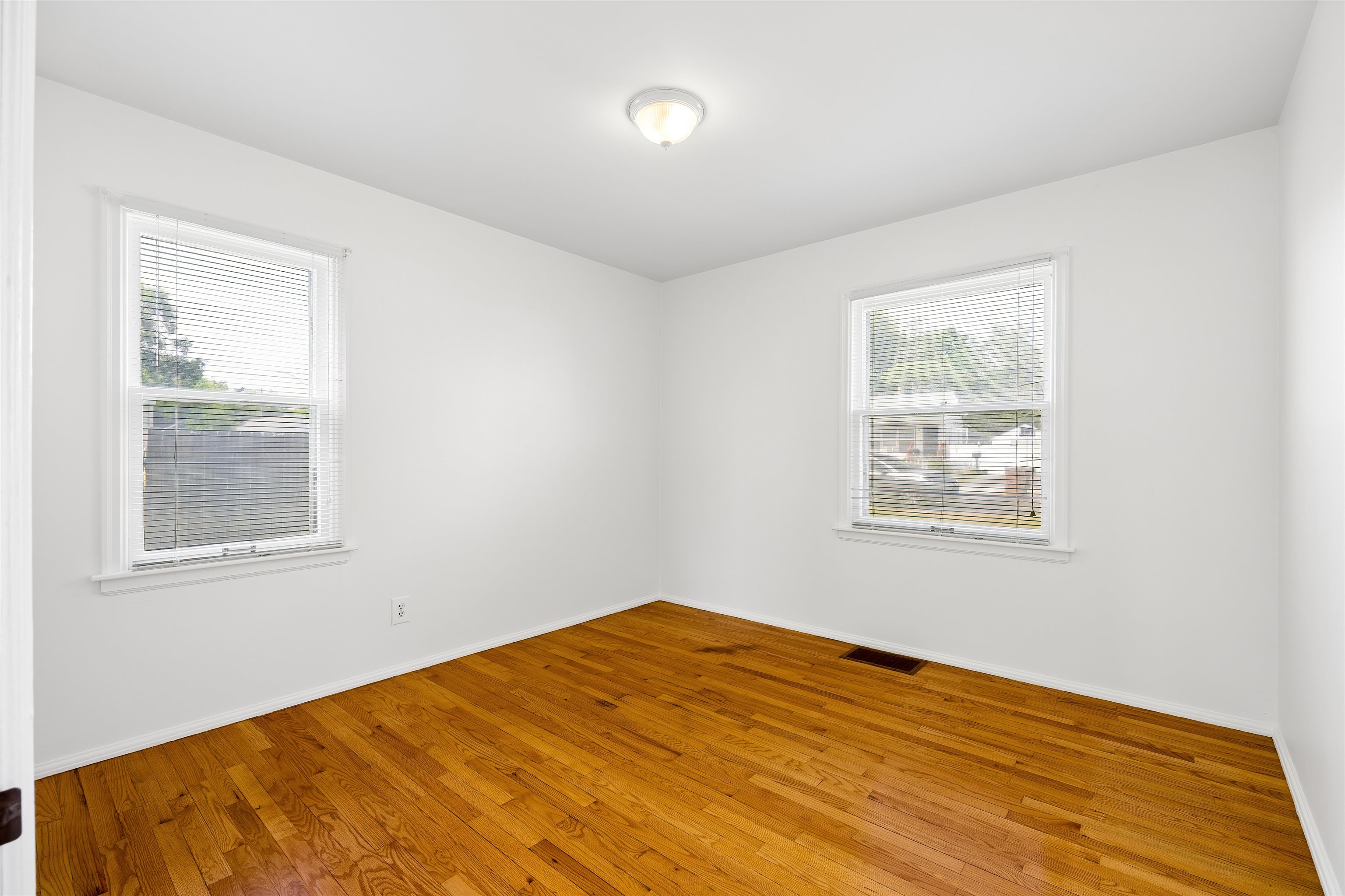 544 E Nebraska Ave - Photo 16