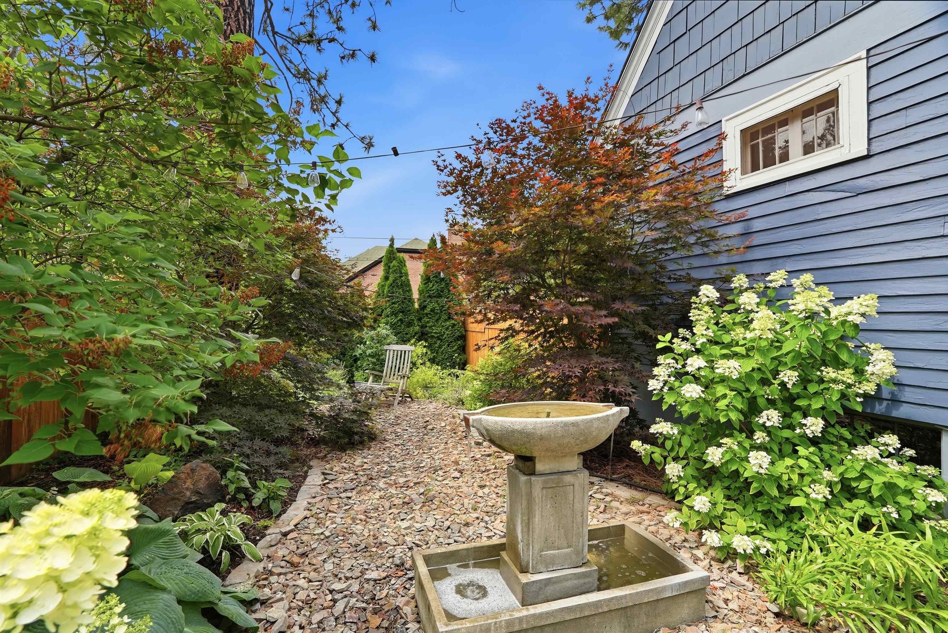 629 W 17TH Ave - Photo 32