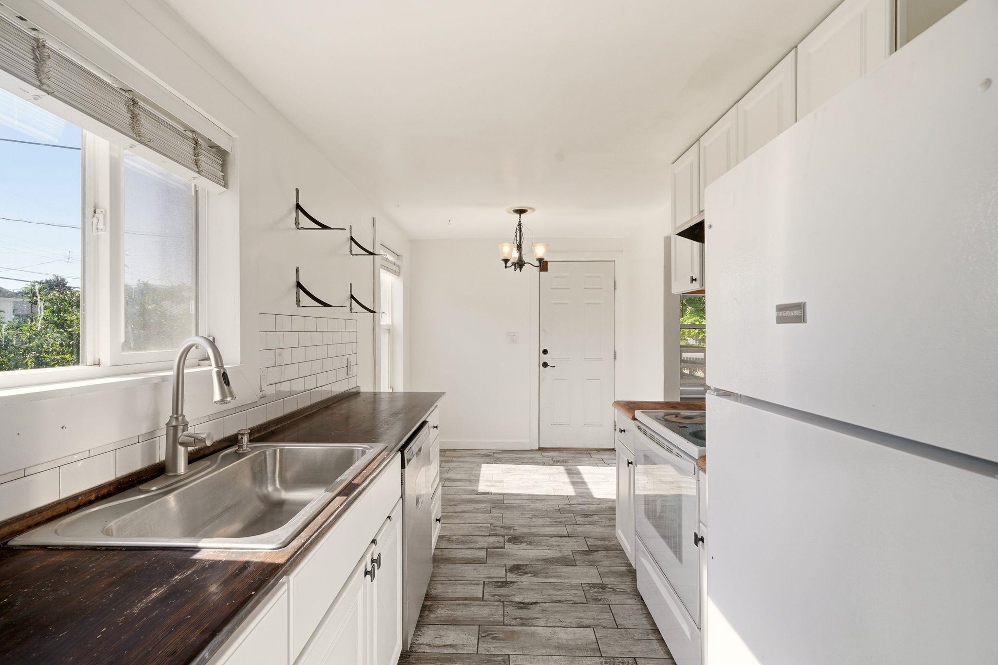 4518 N Assembly St - Photo 11