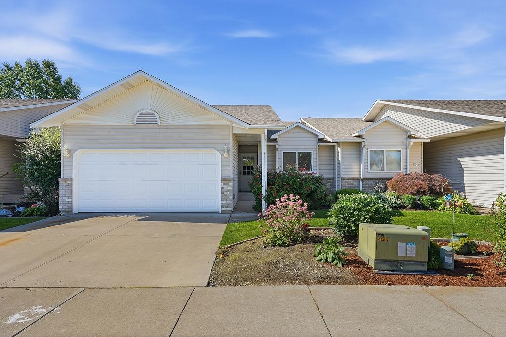 15412 E 19th Ln - Photo 2