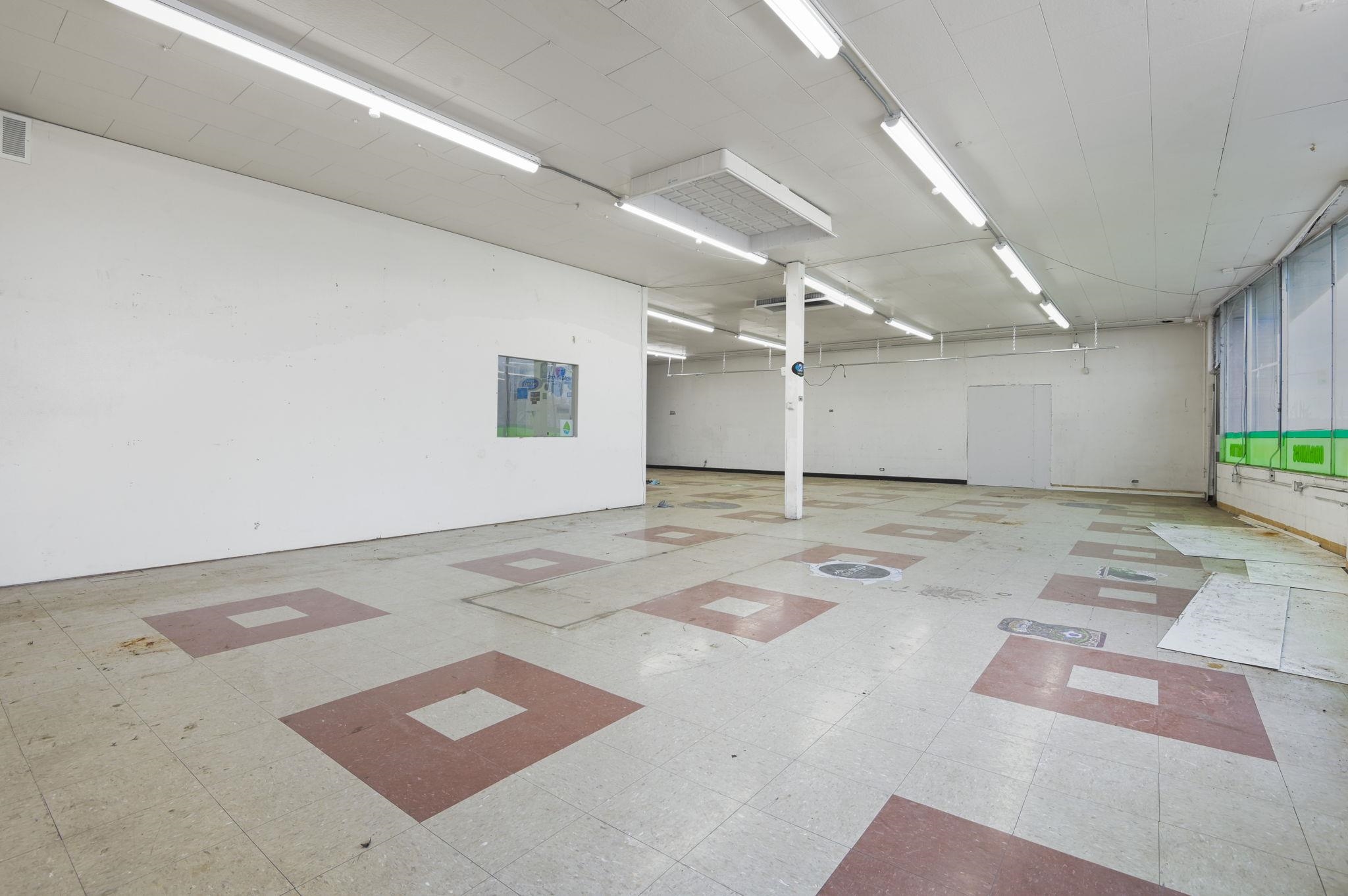 2716 N Division St - Photo 14