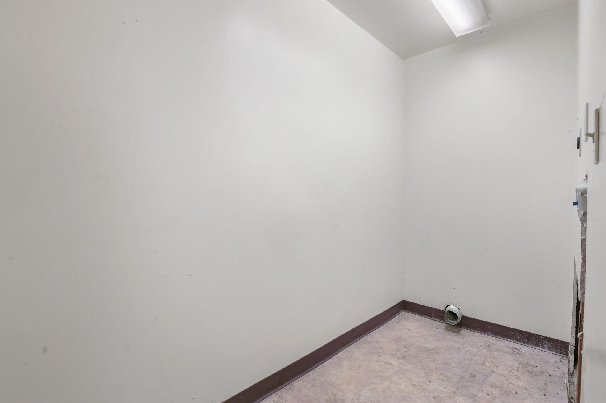 2716 N Division St - Photo 28