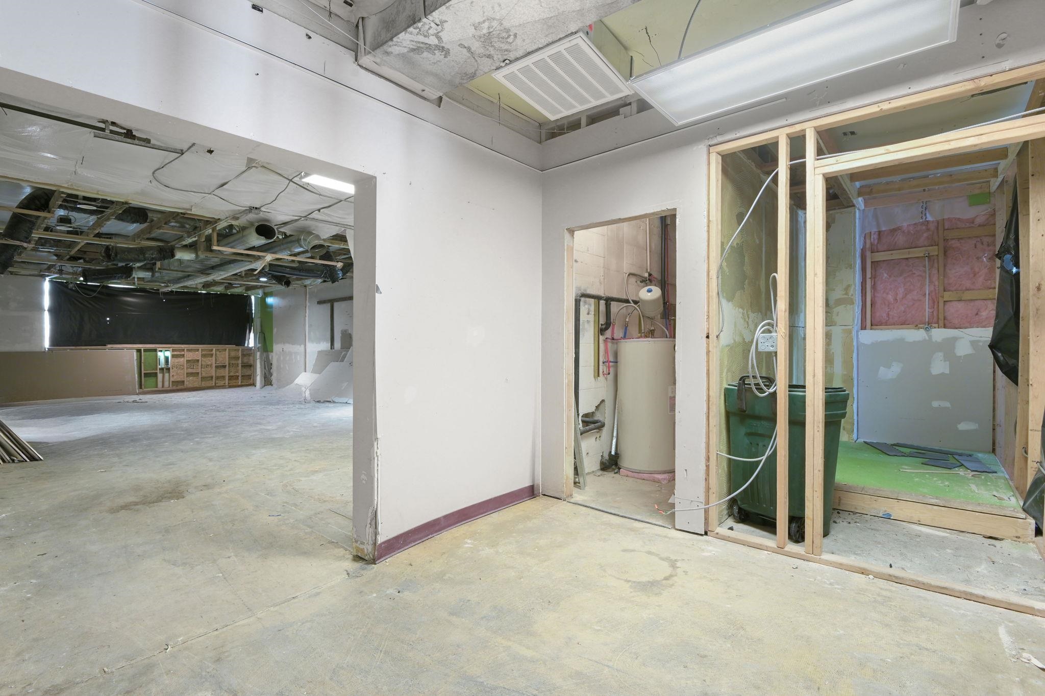 2716 N Division St - Photo 29
