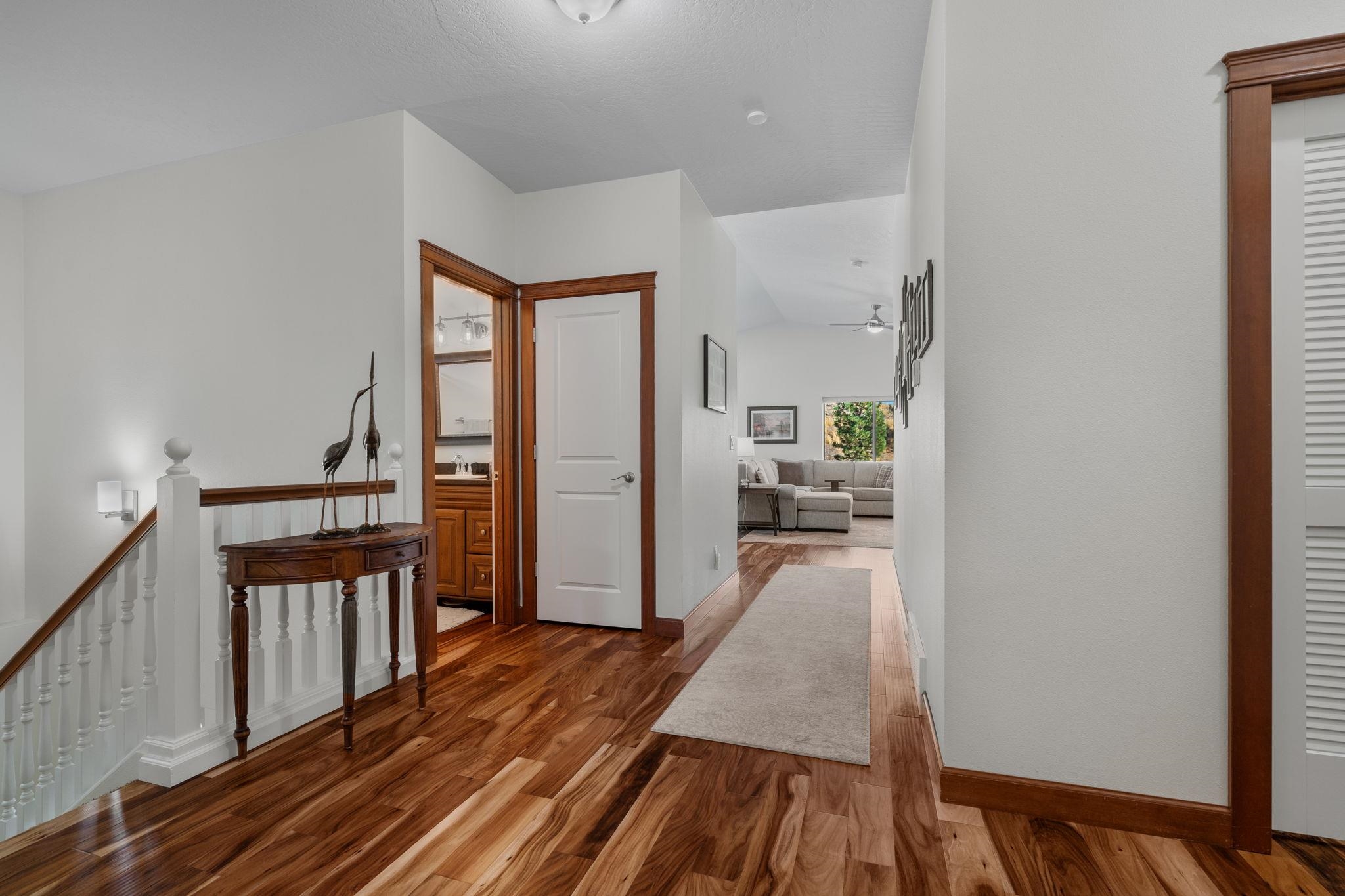 1520 N McKenzie River St - Photo 2