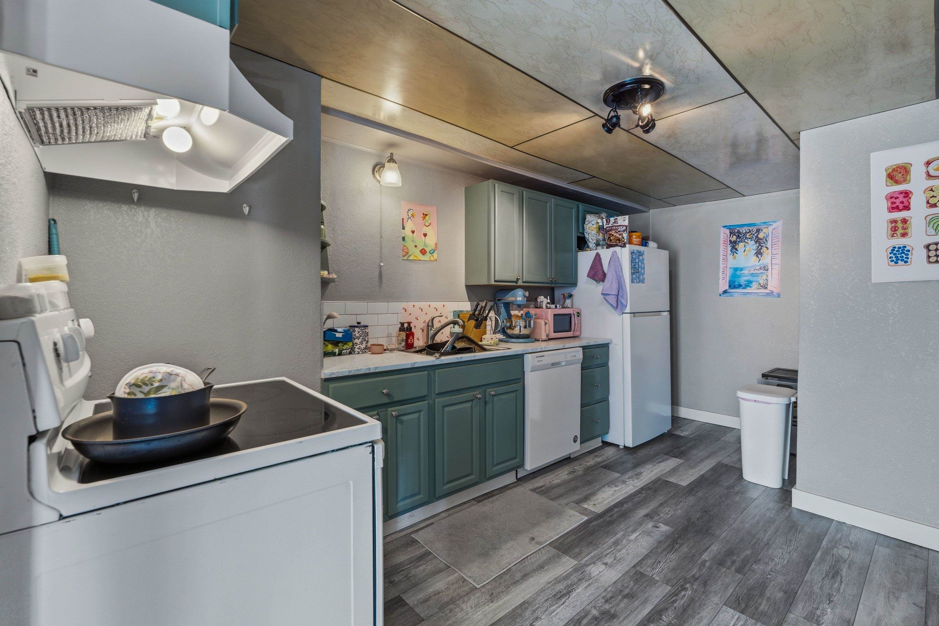 10003 E 9th Ave - Photo 31