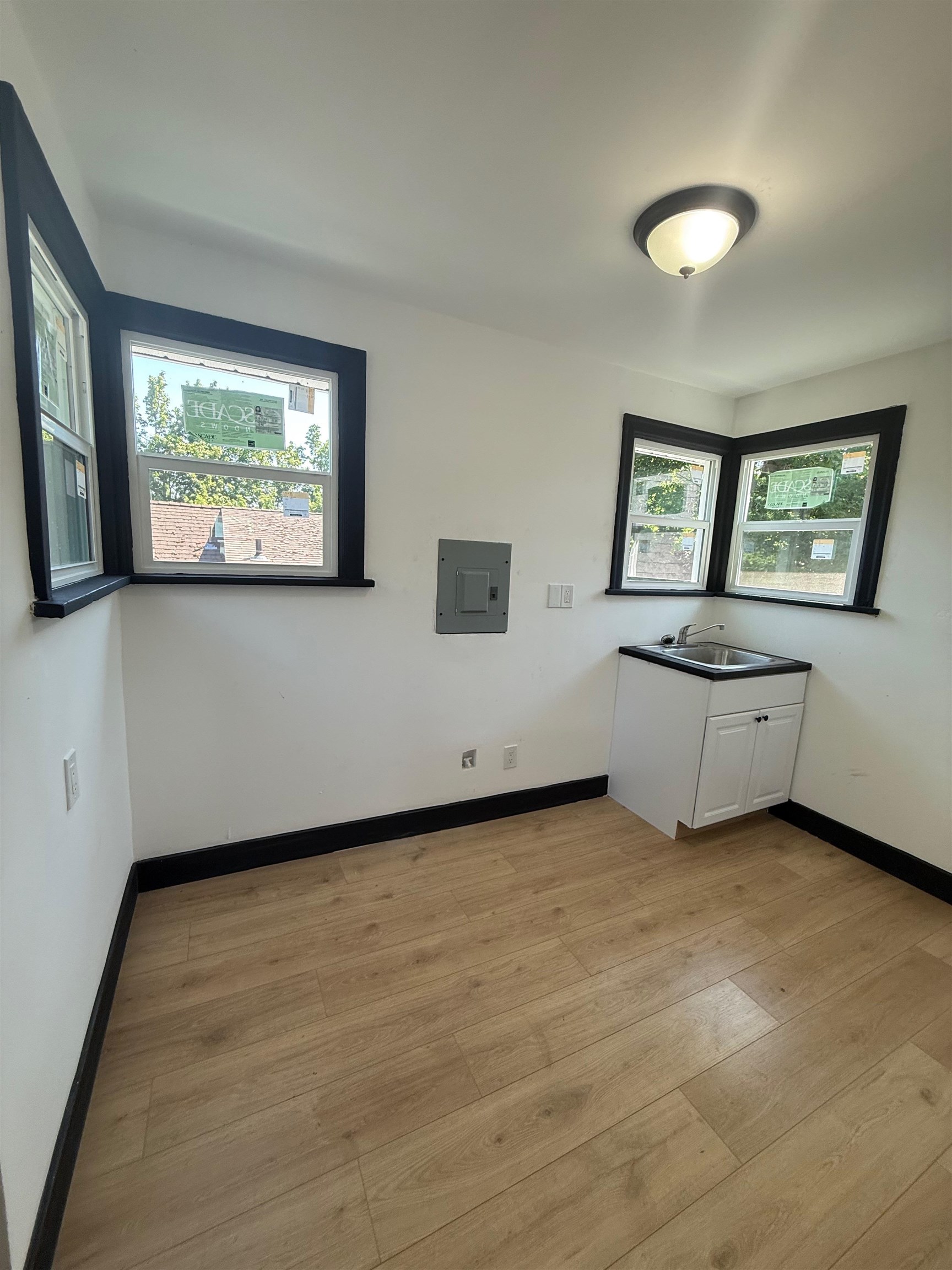 3415 S Grand Blvd - Photo 10