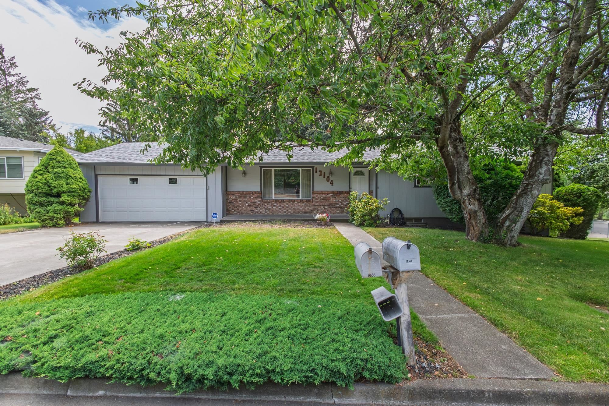 13104 E 28th Ave - Photo 1