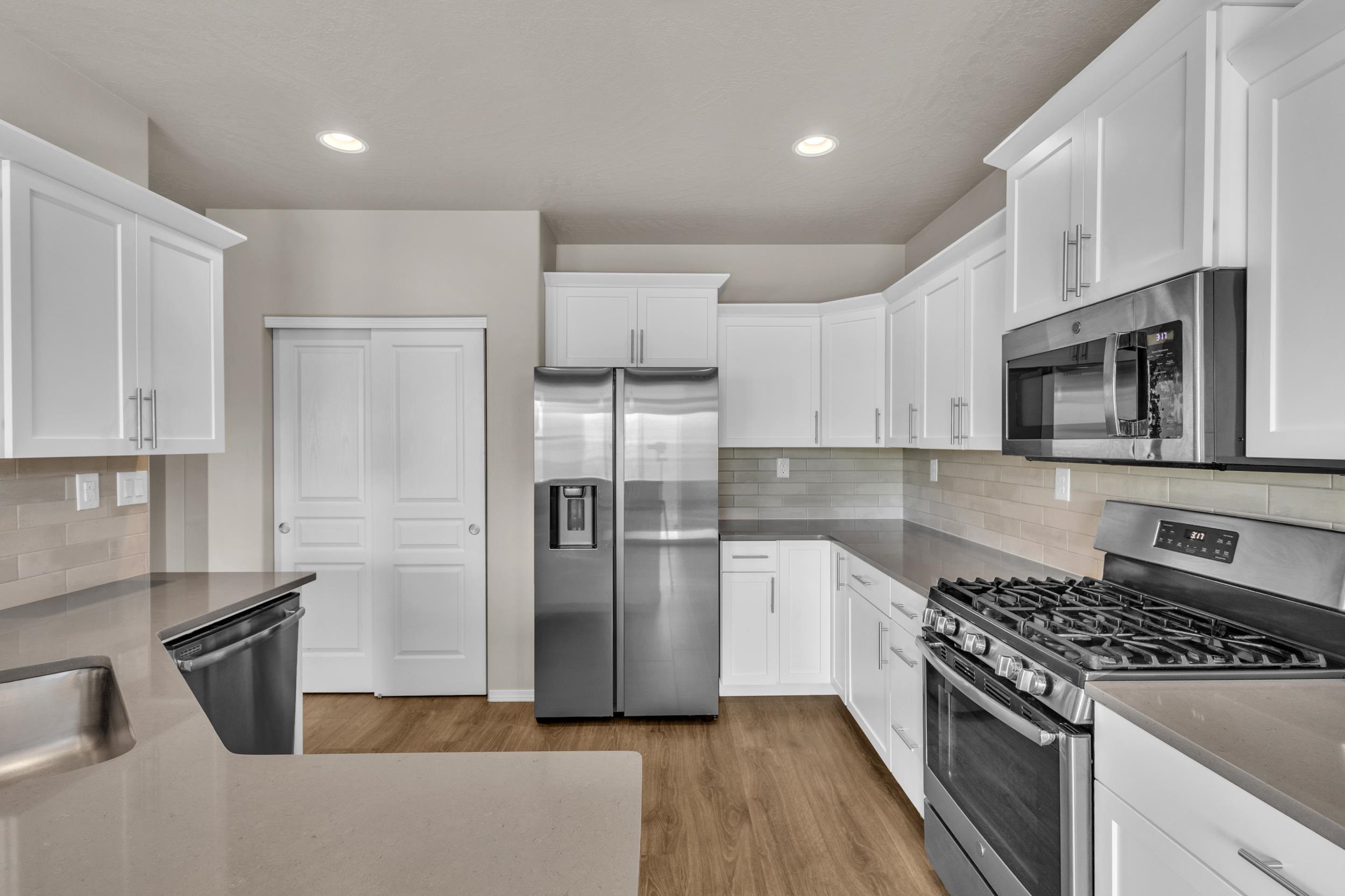 713 Condor Dr - Photo 9