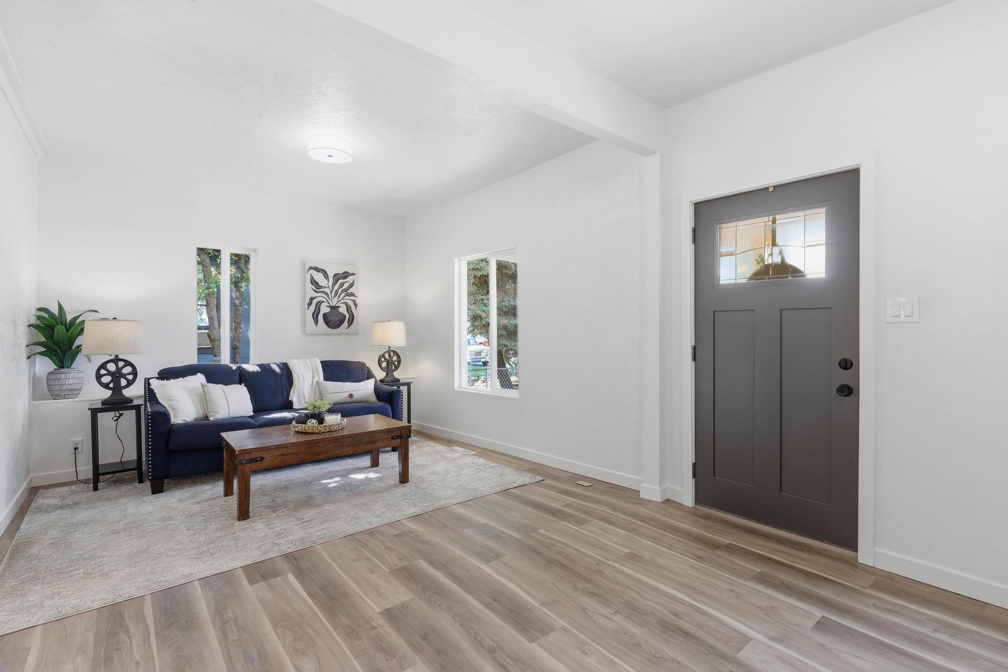 2614 E Diamond Ave - Photo 3