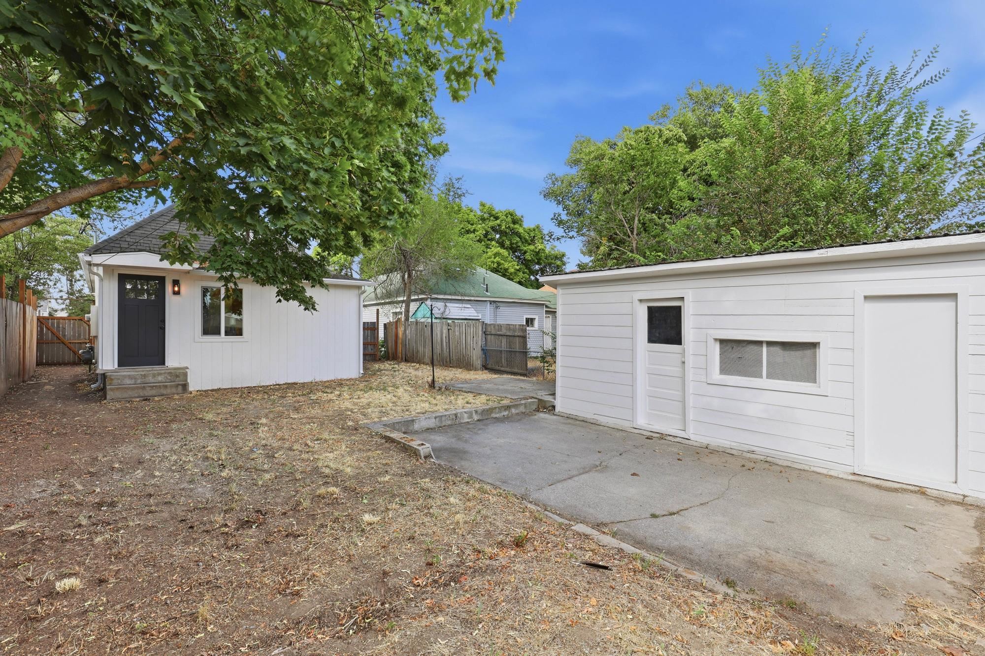 2614 E Diamond Ave - Photo 24