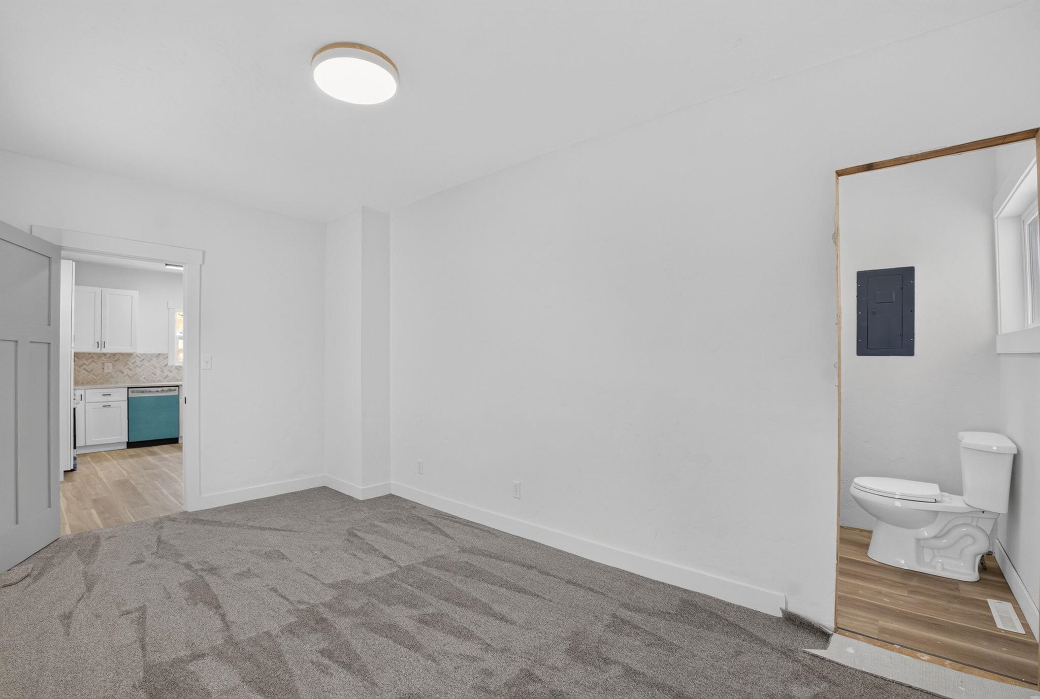 2428 W College Ave - Photo 14