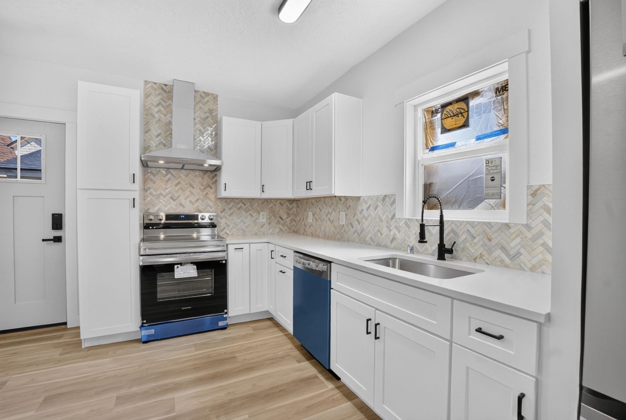 2428 W College Ave - Photo 6