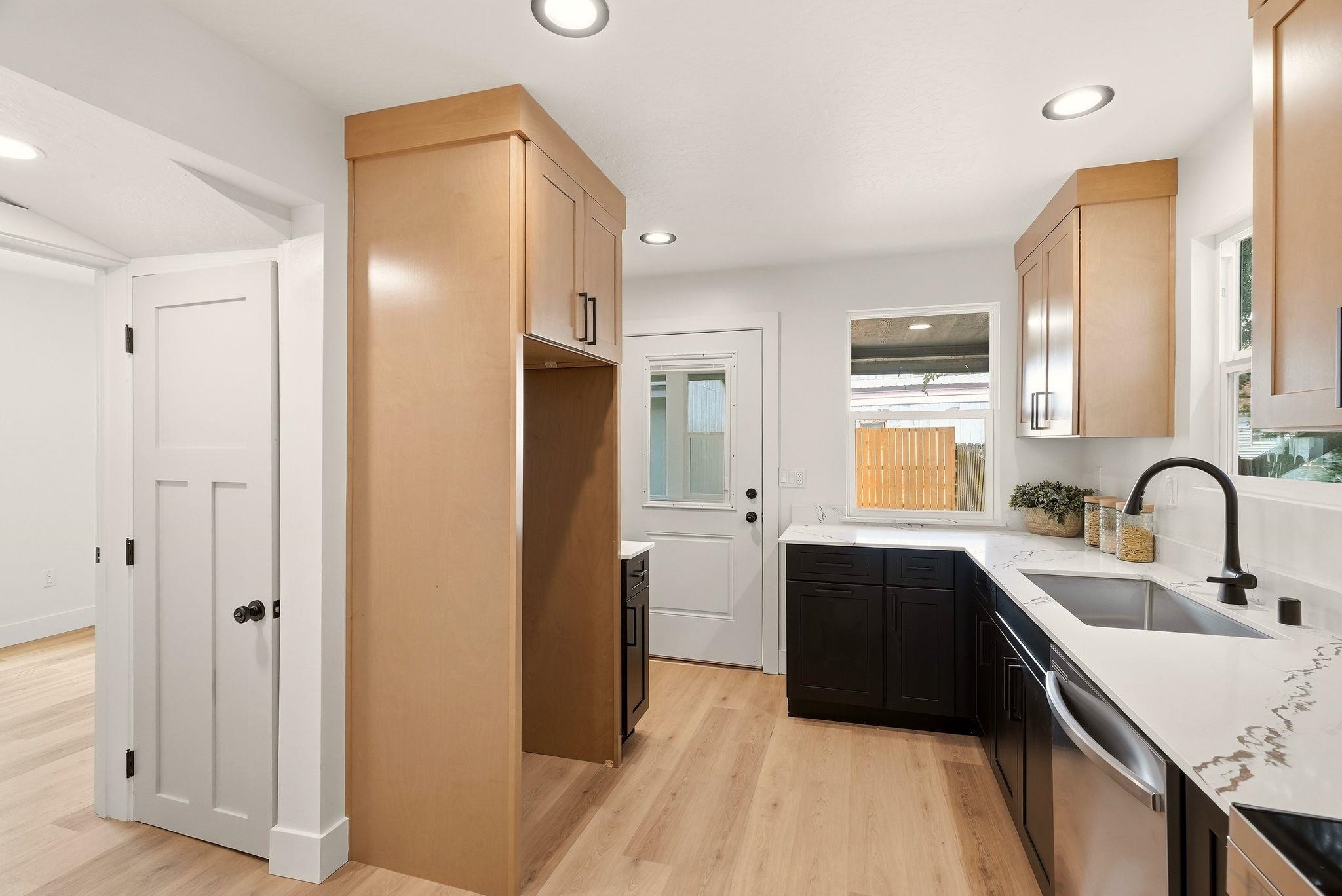 1326 N Wall St - Photo 10