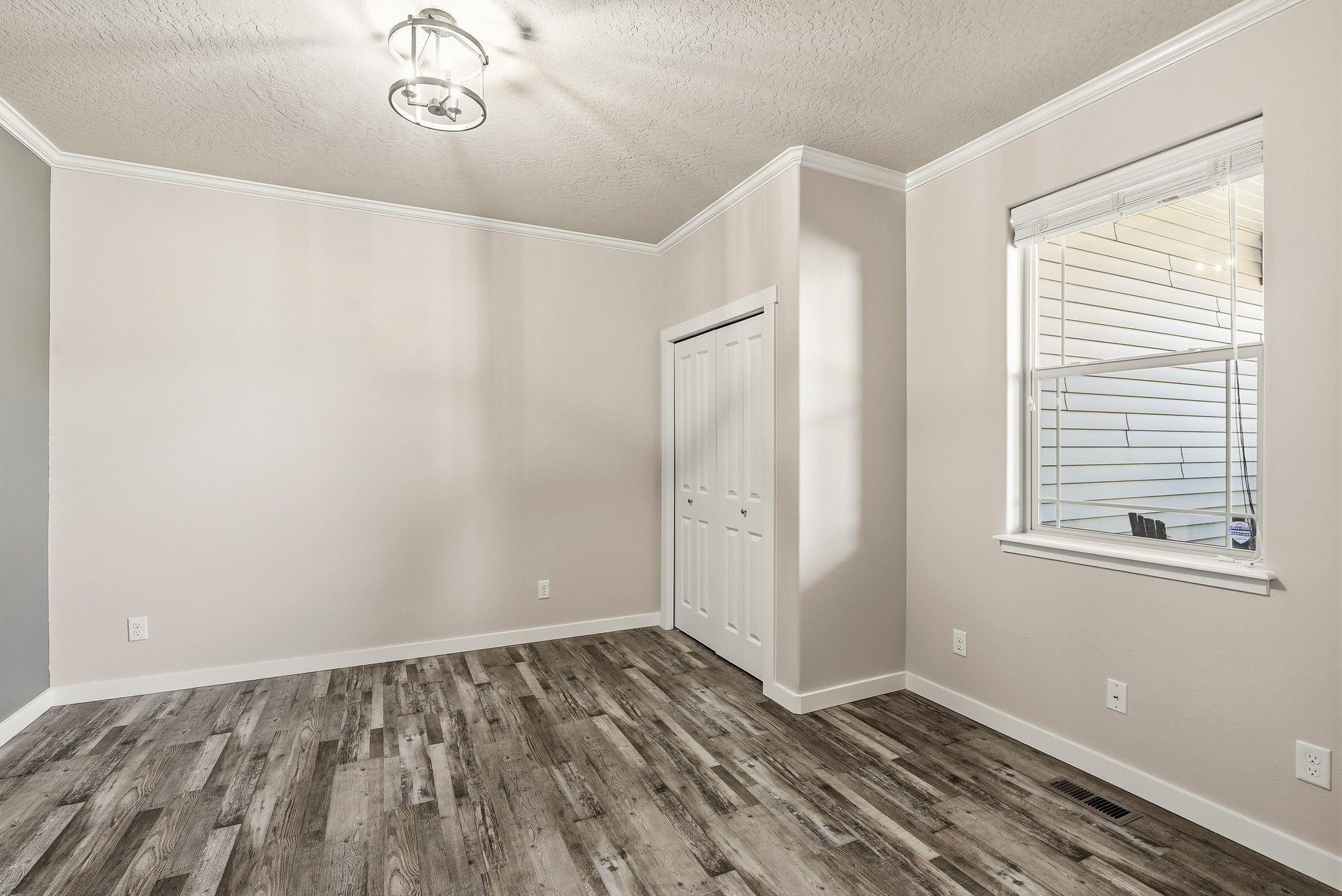 1031 S Kayla Ct - Photo 9