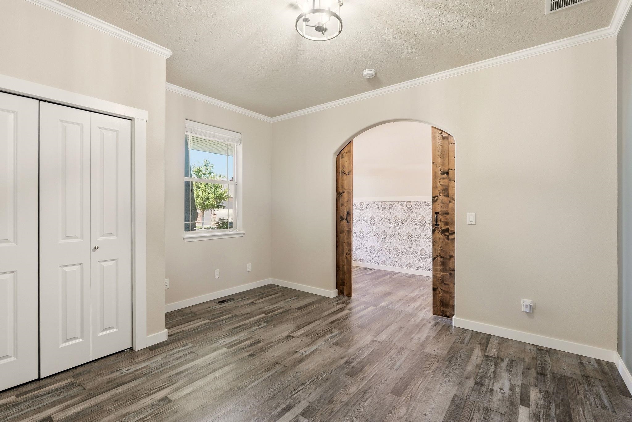 1031 S Kayla Ct - Photo 8