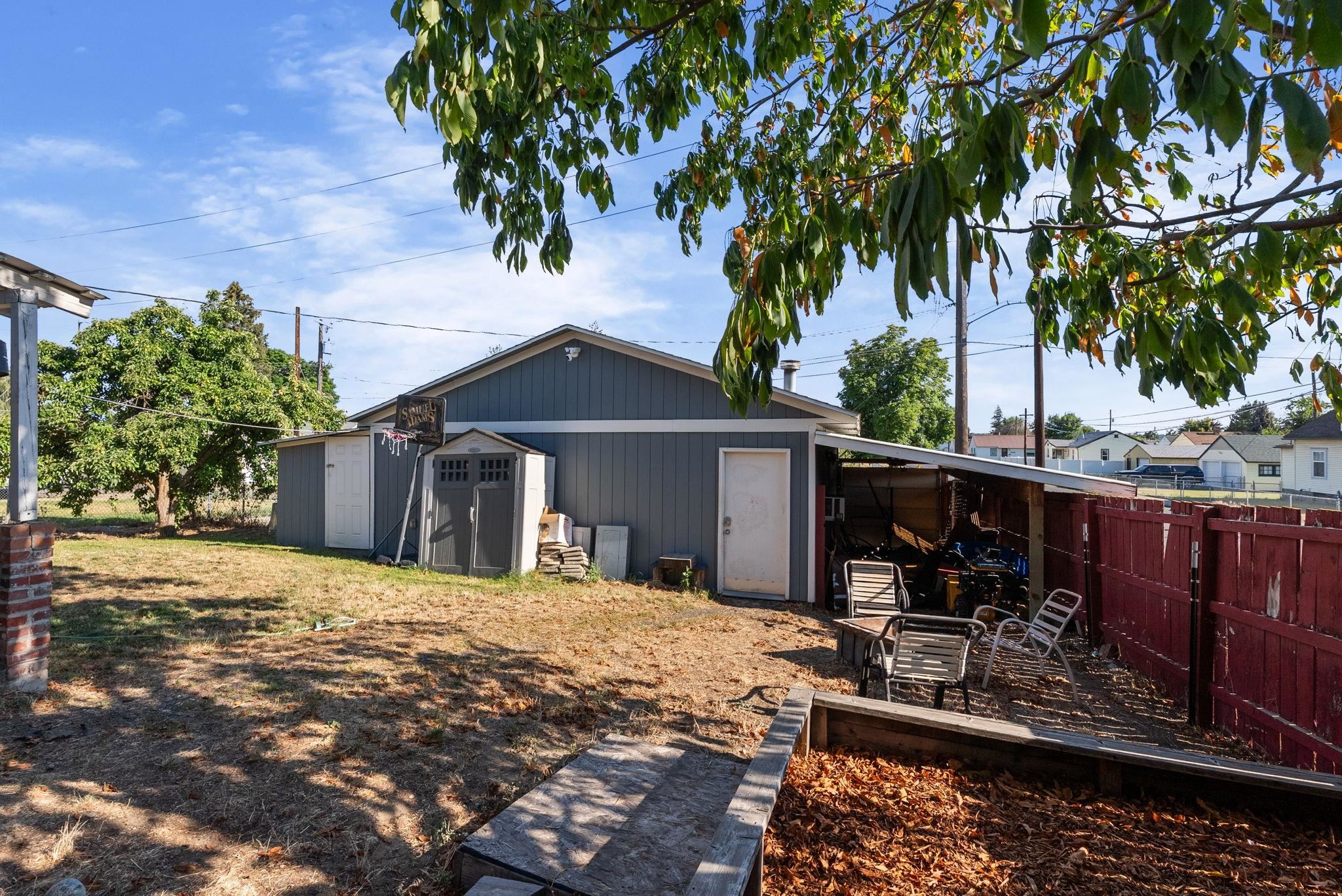 1404 E Gordon Ct - Photo 40