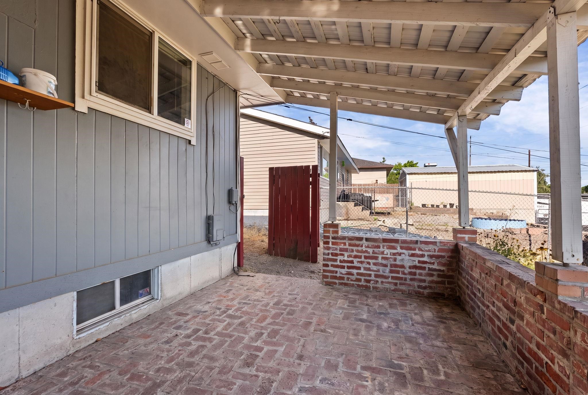 1404 E Gordon Ct - Photo 36