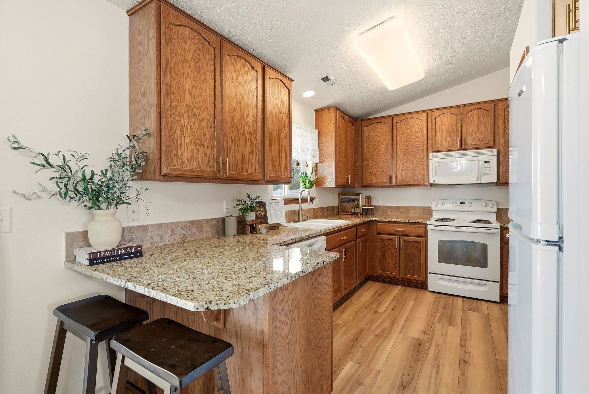 10119 W 11th Ct - Photo 6
