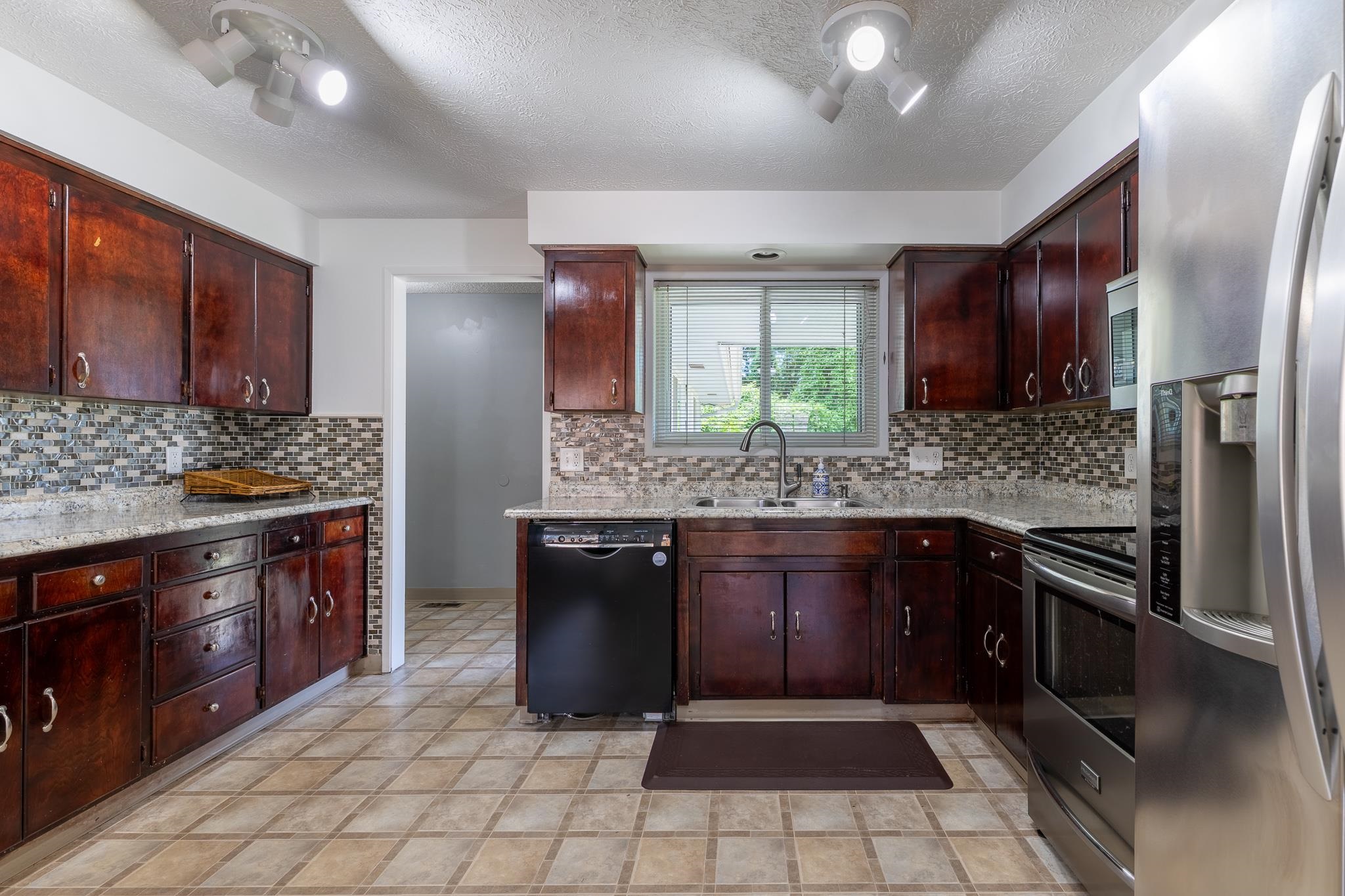 5211 W Myrtlewood Ct - Photo 5