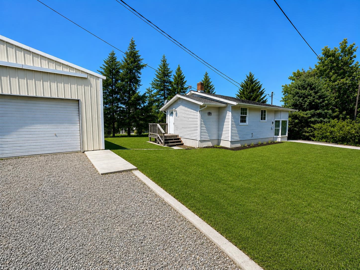 105 N JOHNSON Ave - Photo 3