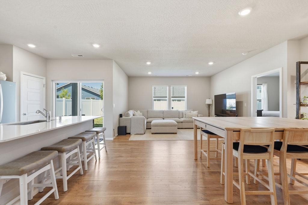 8418 W Red Ave - Photo 6