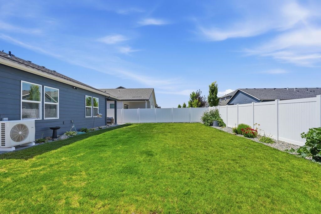 8418 W Red Ave - Photo 33