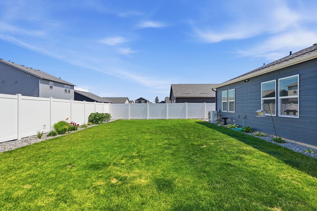 8418 W Red Ave - Photo 34