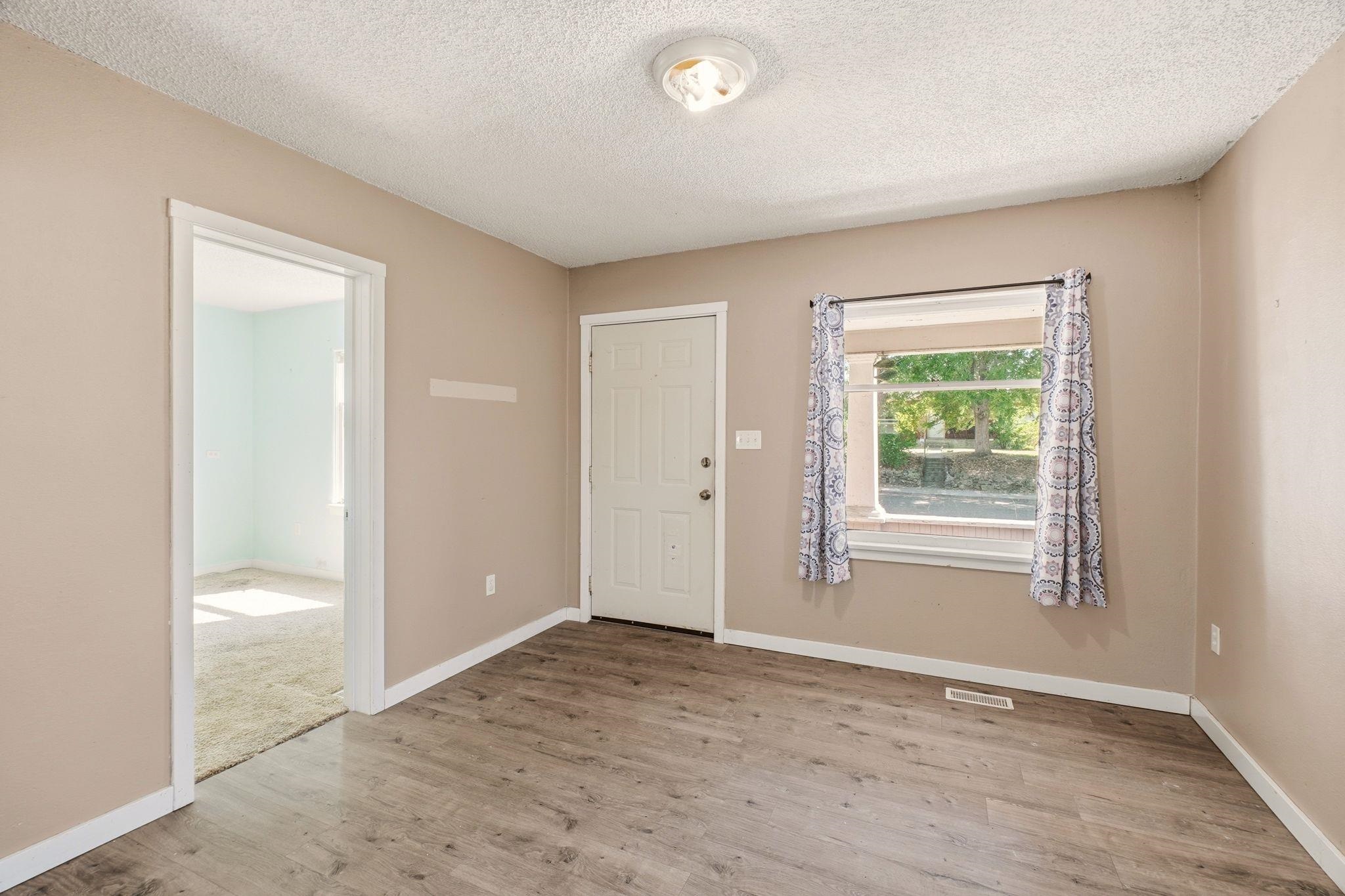 4013 N Whitehouse St - Photo 5