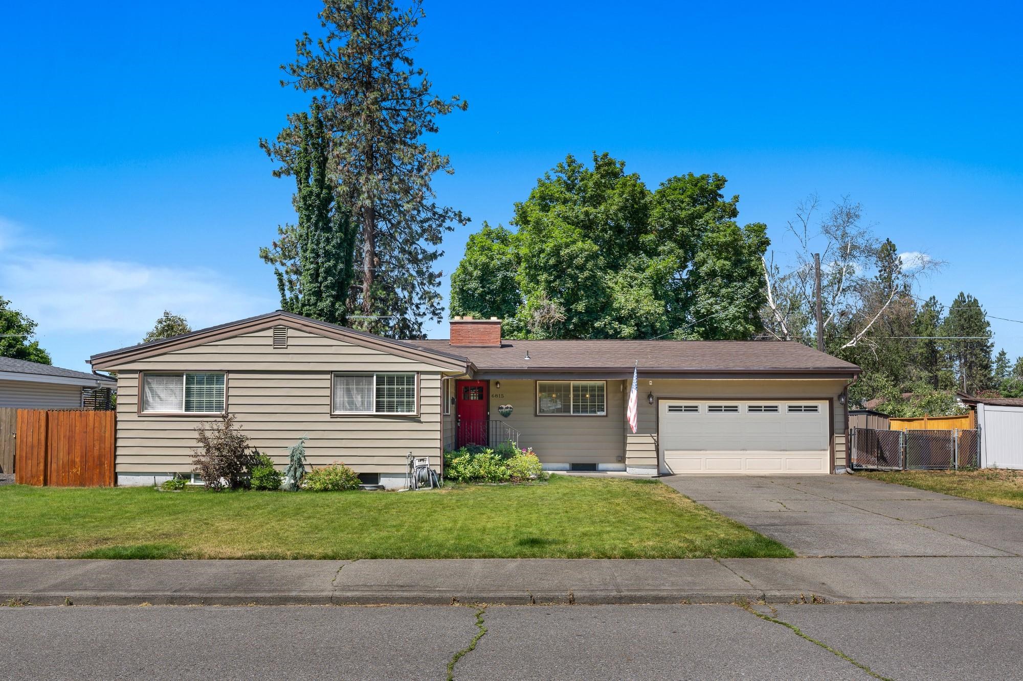 6815 N Fleming St - Photo 1