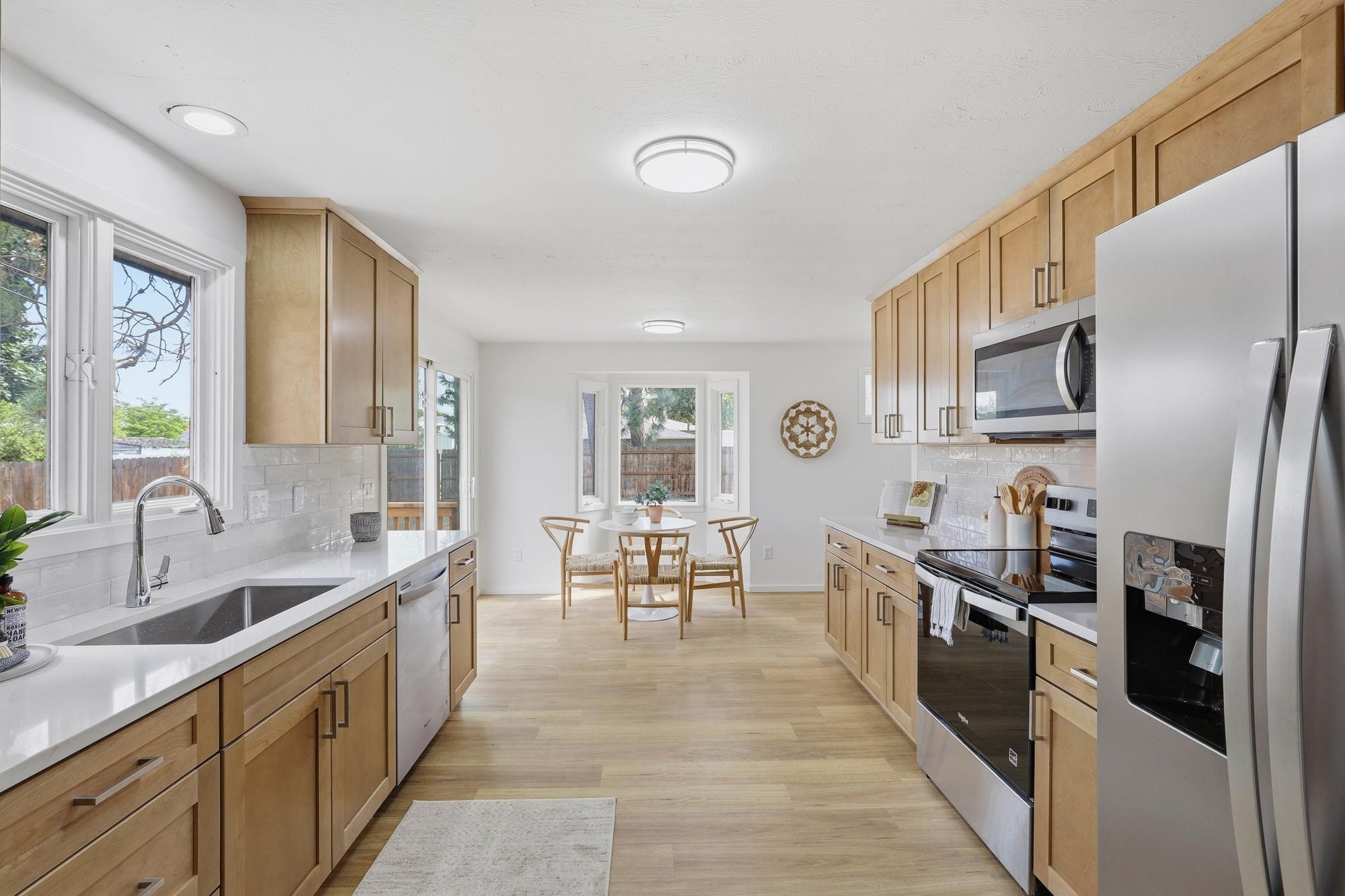 304 E Columbia Ave - Photo 4