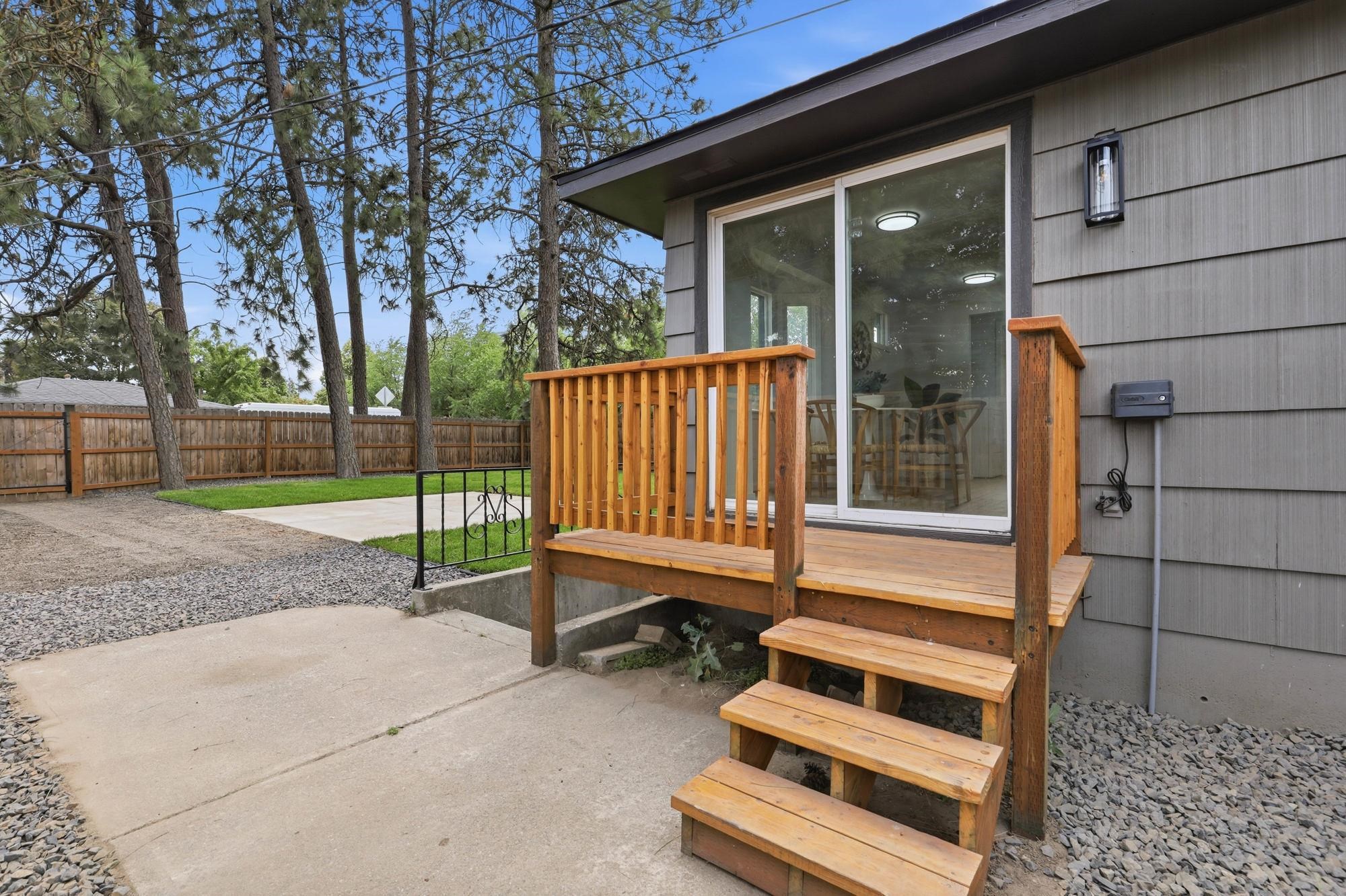 304 E Columbia Ave - Photo 31
