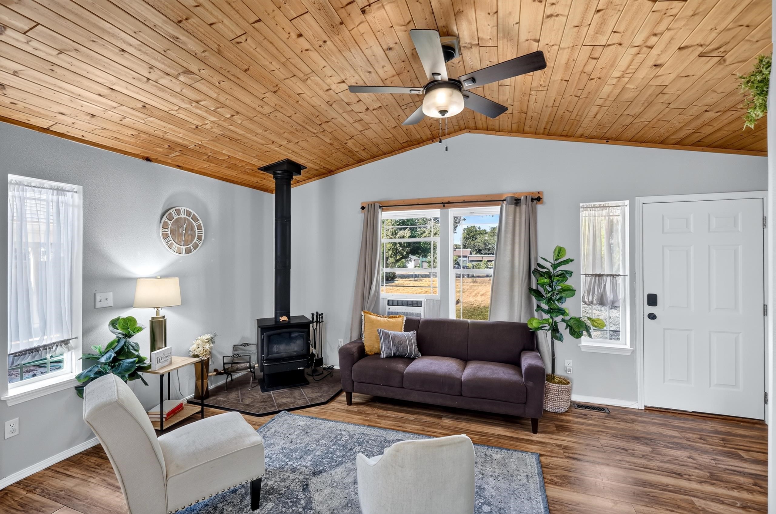 2422 N WALL St - Photo 9