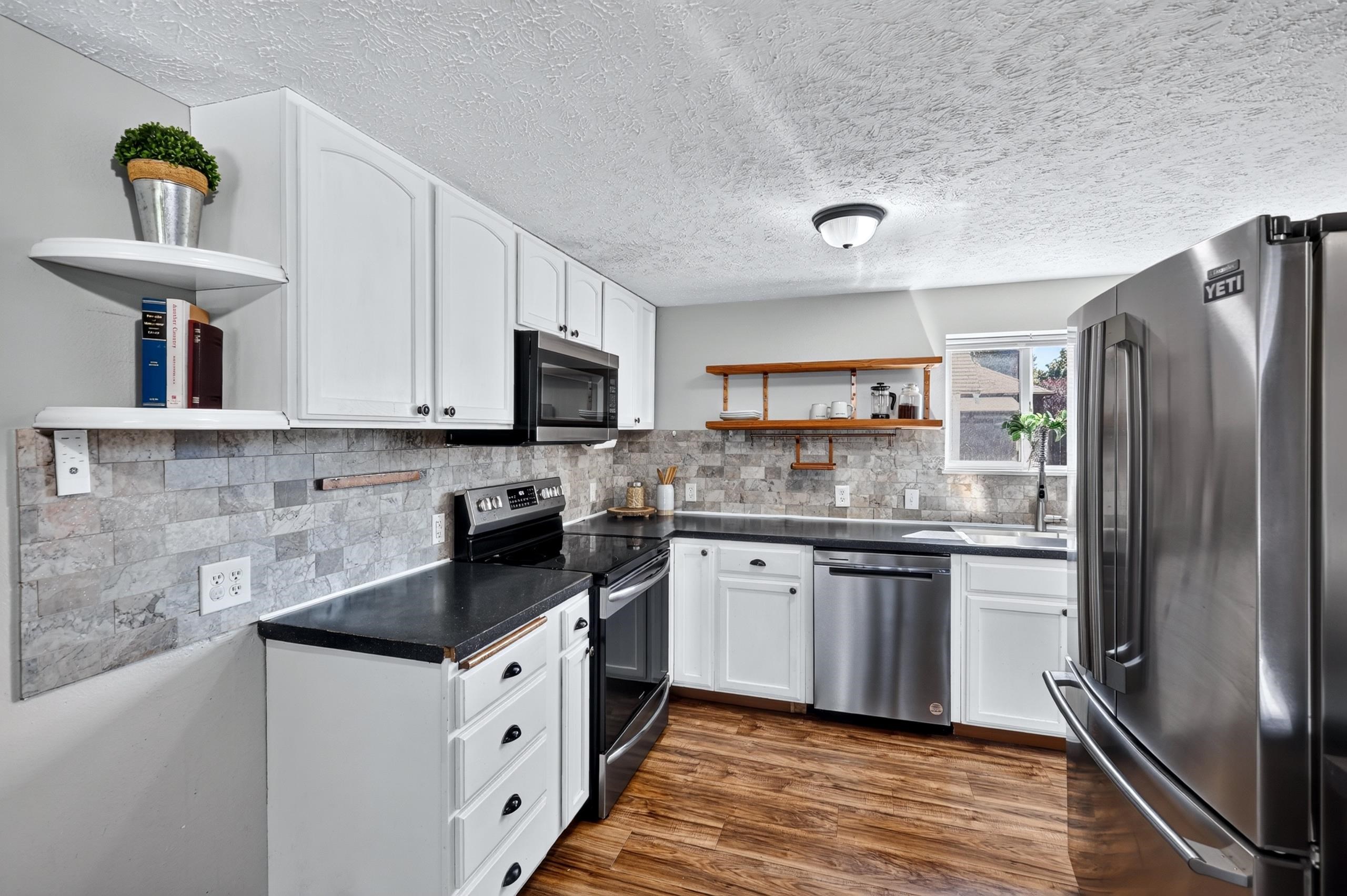2422 N WALL St - Photo 12