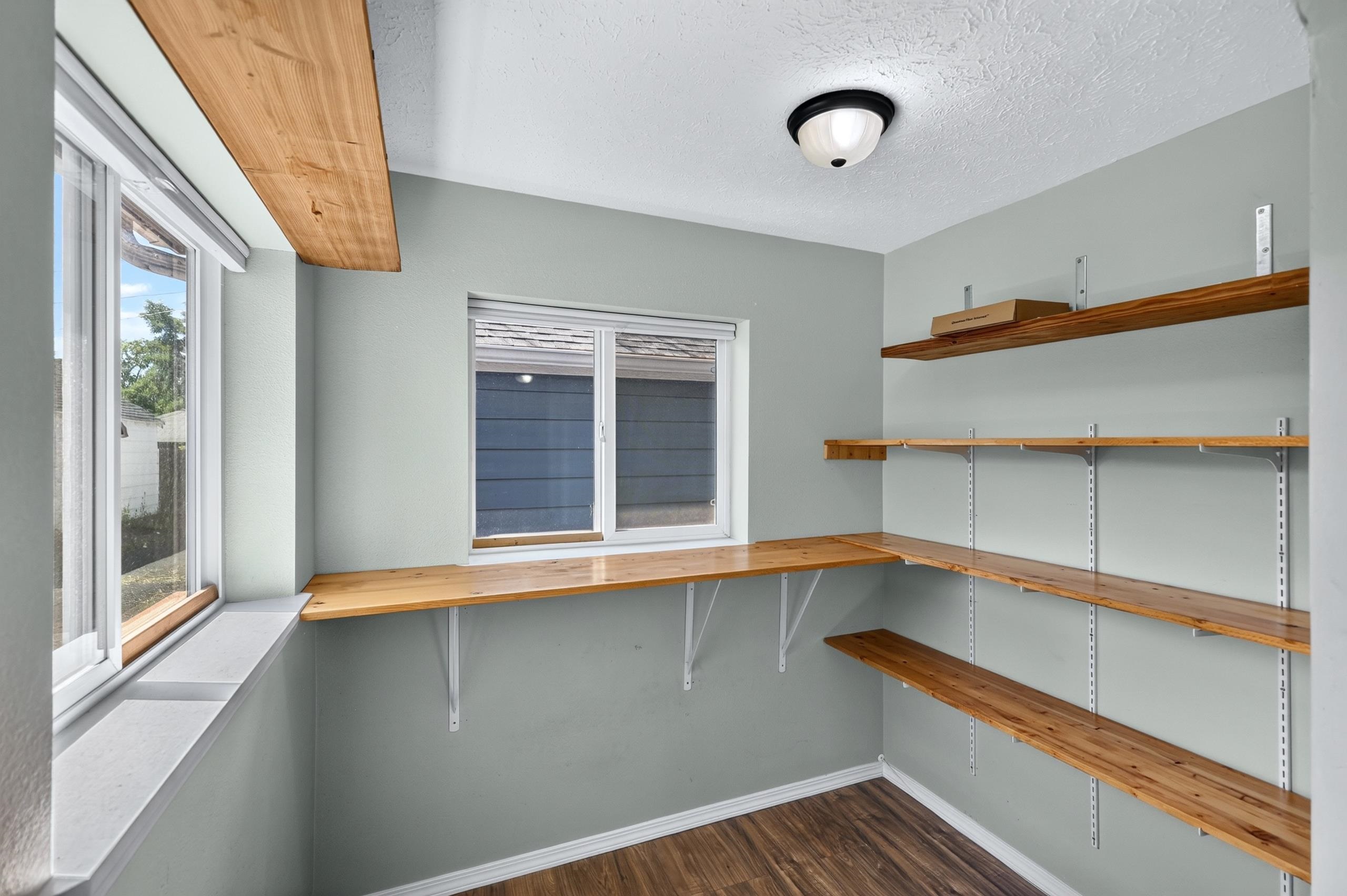 2422 N WALL St - Photo 16
