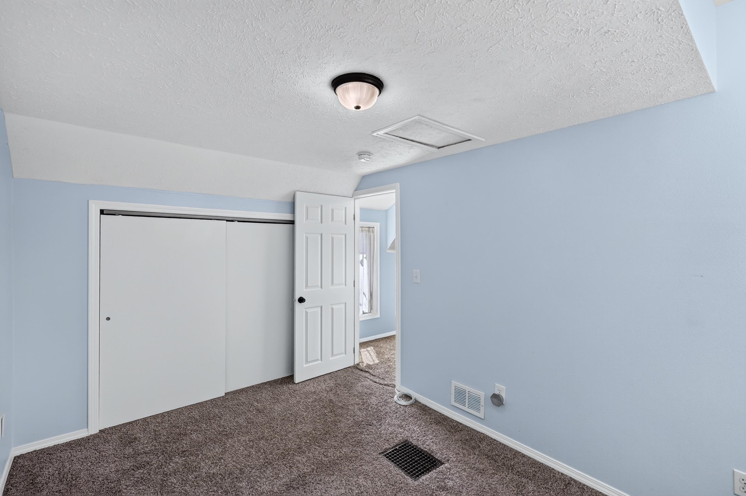 2422 N WALL St - Photo 33