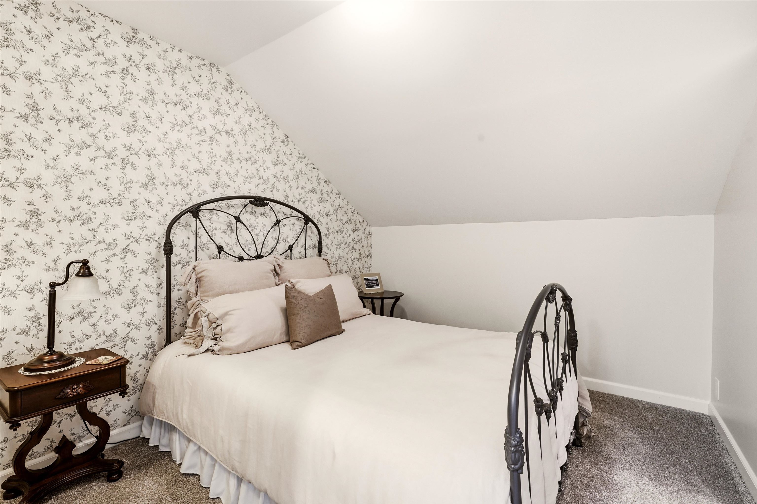 15 Guinevere Dr - Photo 18