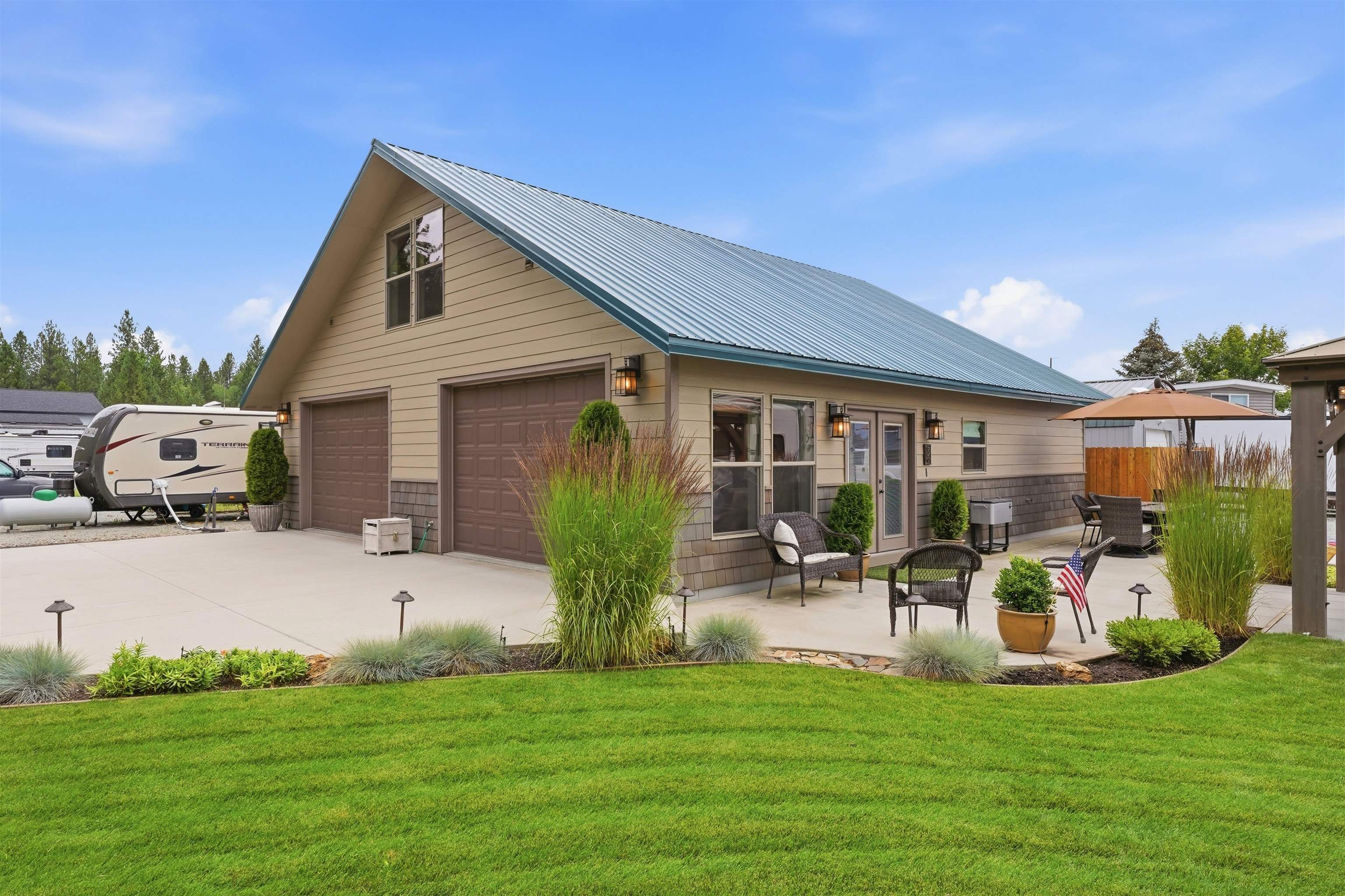 15 Guinevere Dr - Photo 2
