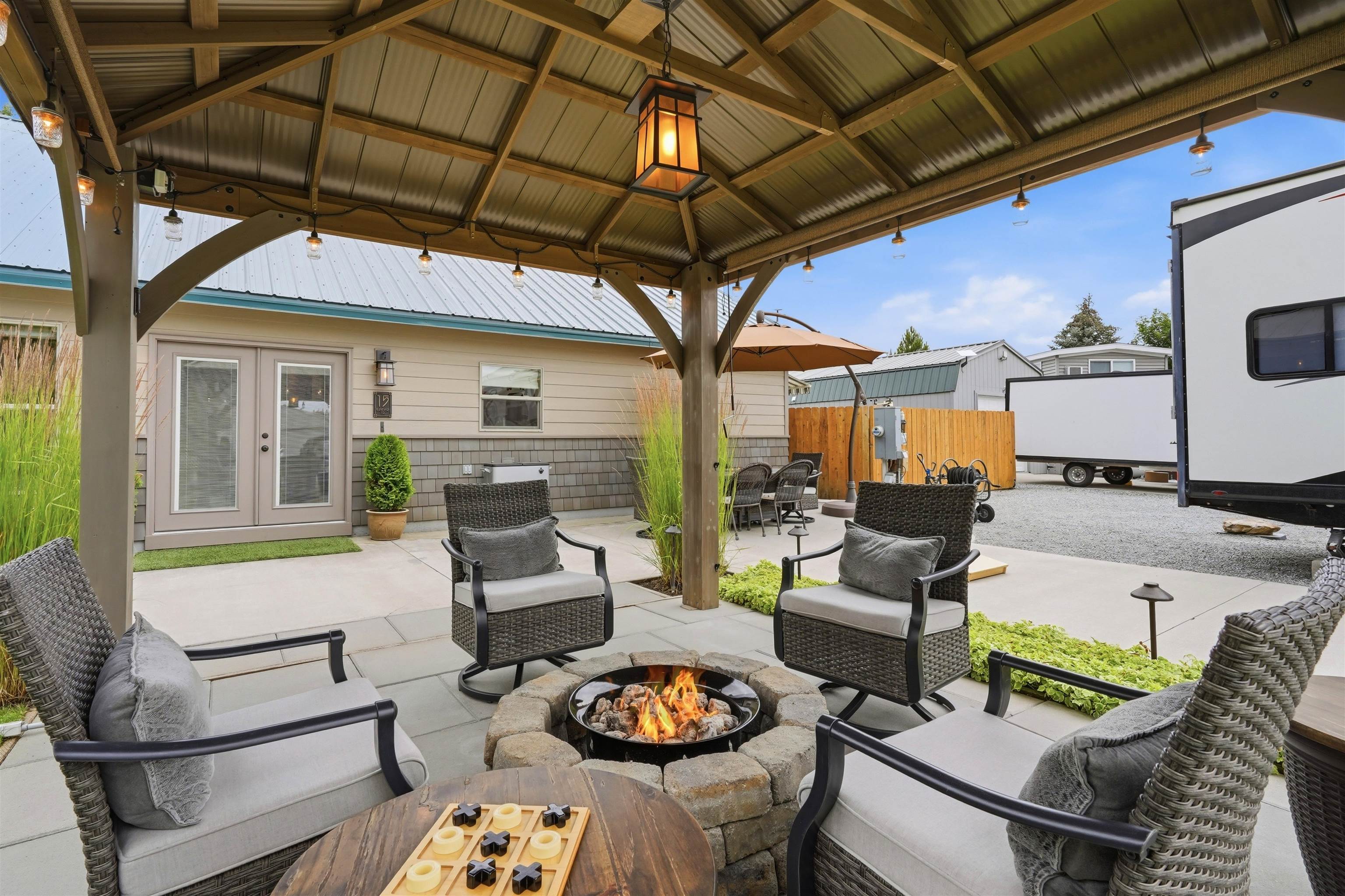 15 Guinevere Dr - Photo 32