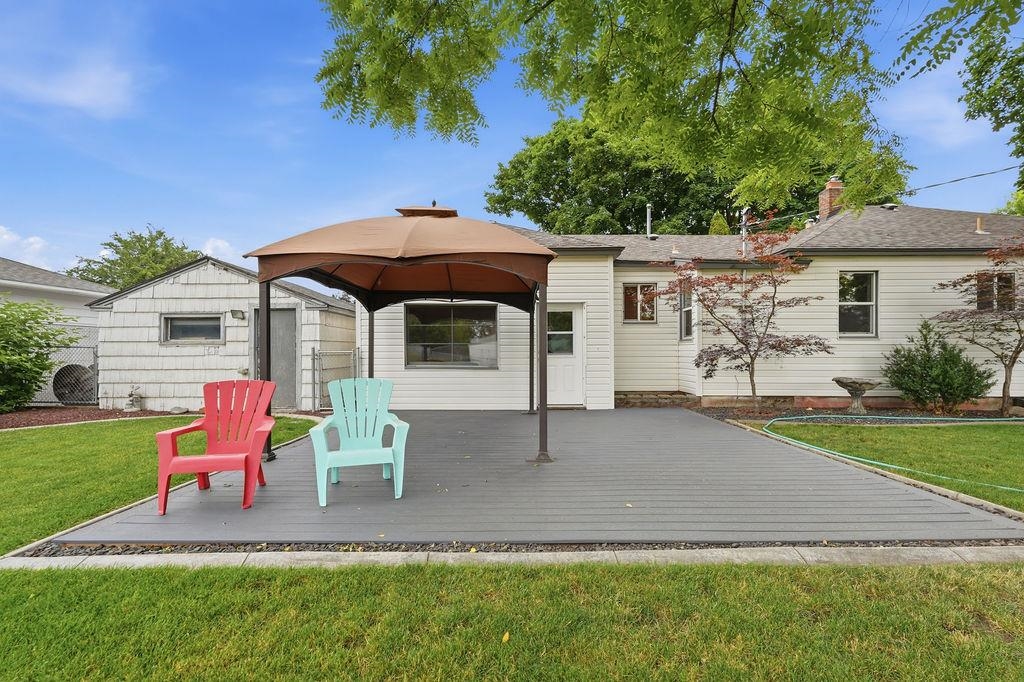 2015 N Vista Rd - Photo 35