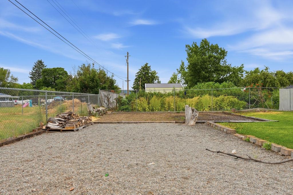 2015 N Vista Rd - Photo 33