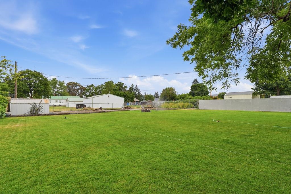 2015 N Vista Rd - Photo 43