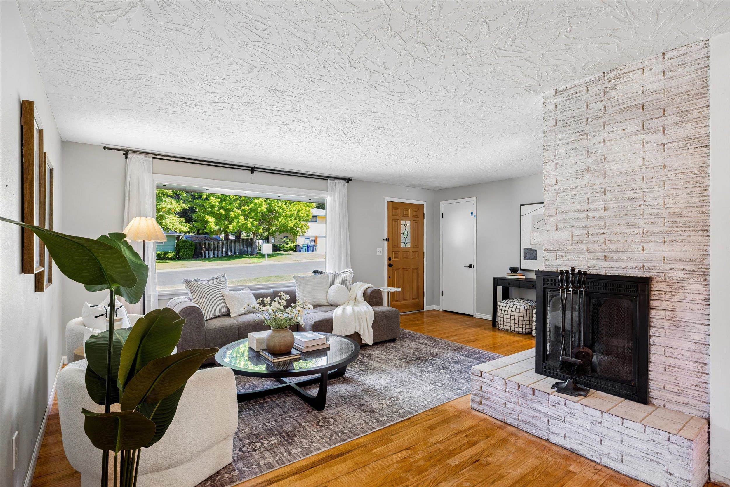 8213 N Whitehouse Dr - Photo 6