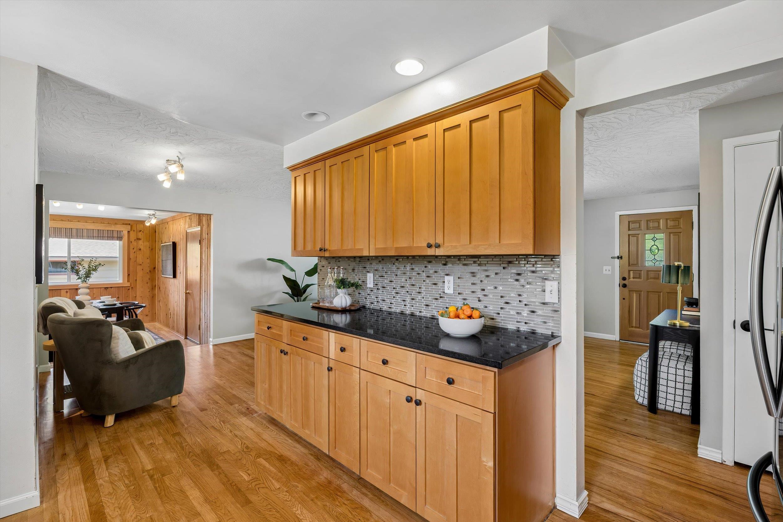 8213 N Whitehouse Dr - Photo 16