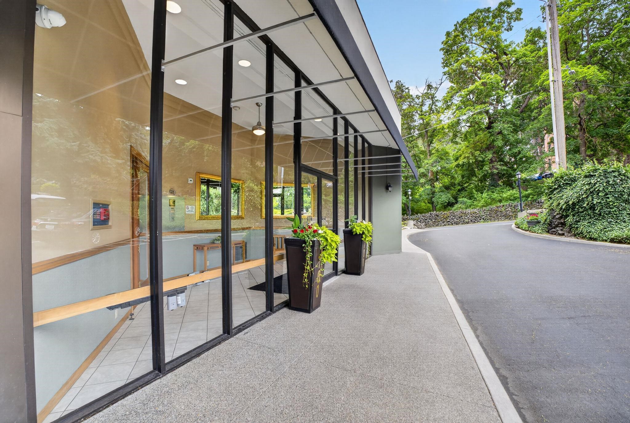 700 W 7th Ave - Photo 7